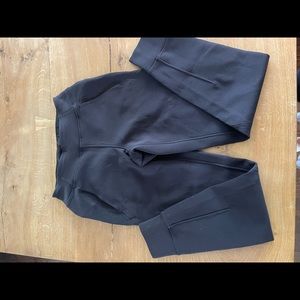 Lululemon joggers (used)